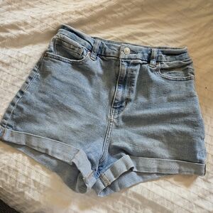 Denim Curvy Mom Short